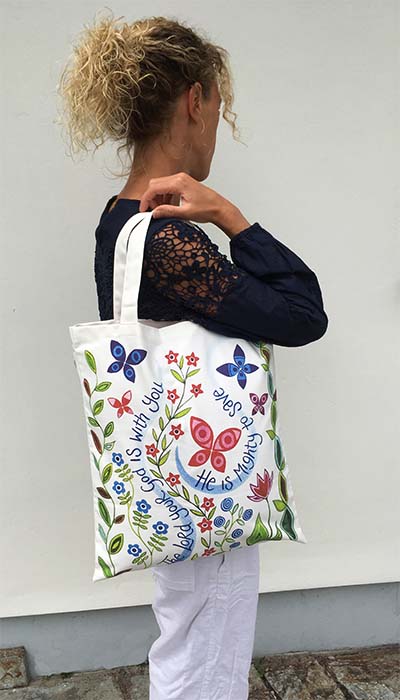 Hannah Dunnett The Lord is with you canvas bag model image