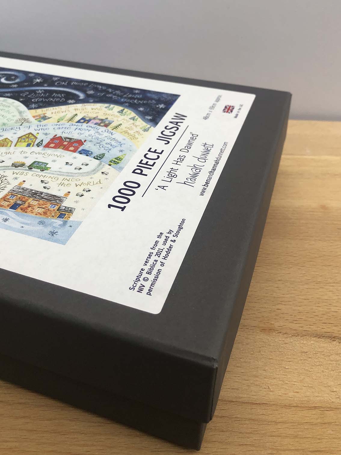 Hannah Dunnett A Light Has Dawned Jigsaw box closeup image